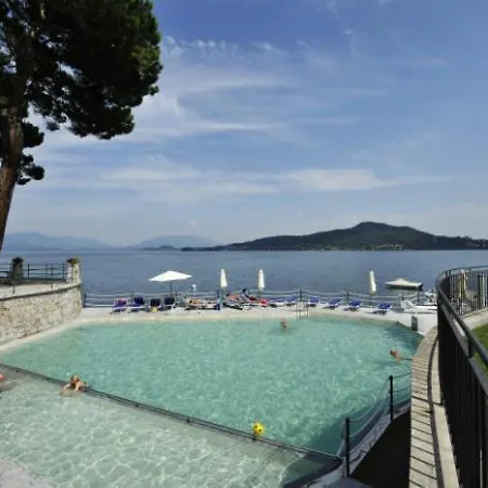 Sleeps 4 Pool T421422 * Meina